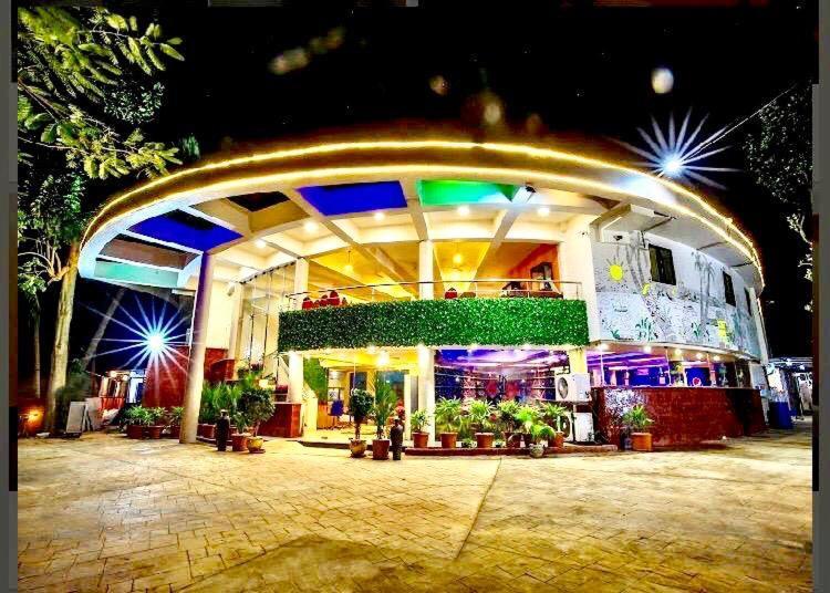 The Center Court Resort & Spa Varca Buitenkant foto