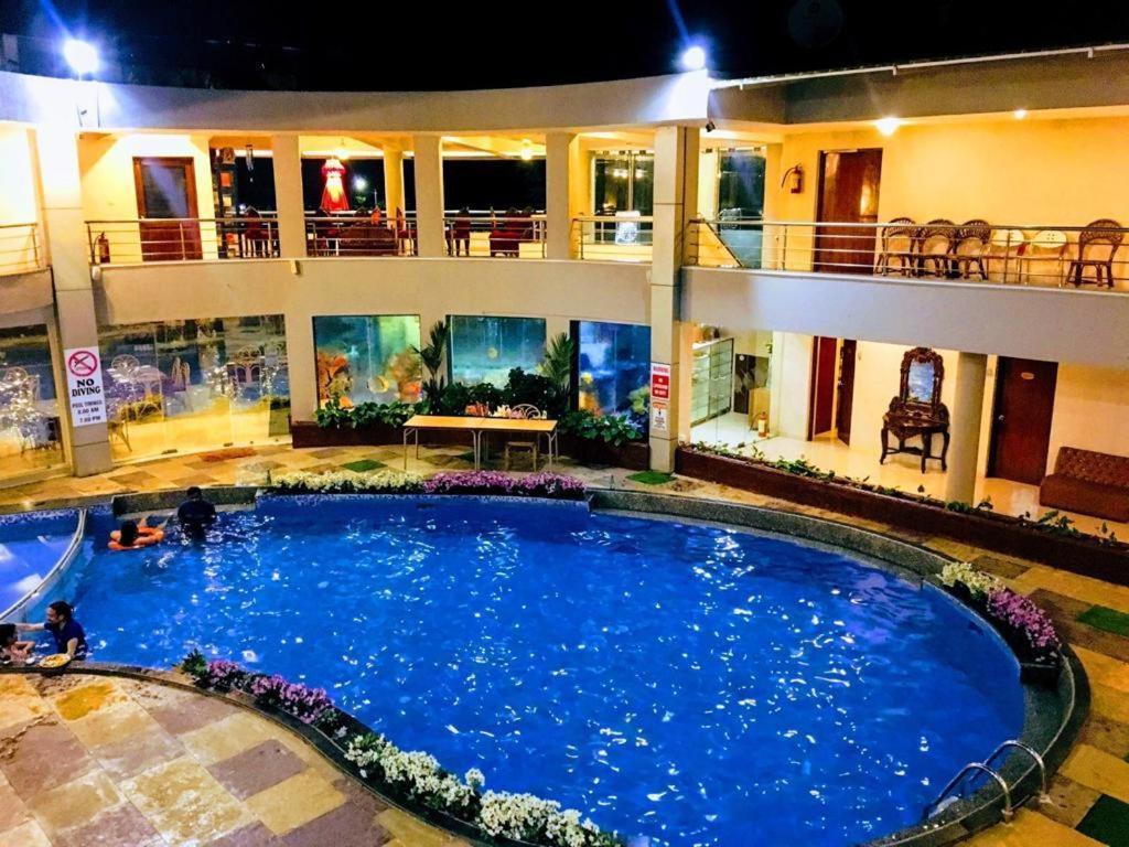 The Center Court Resort & Spa Varca Buitenkant foto