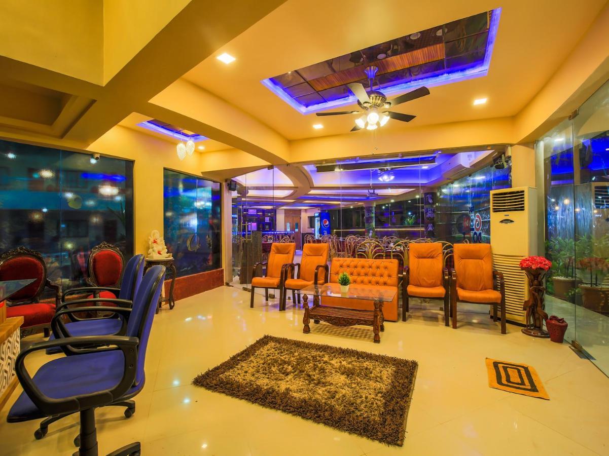 The Center Court Resort & Spa Varca Buitenkant foto